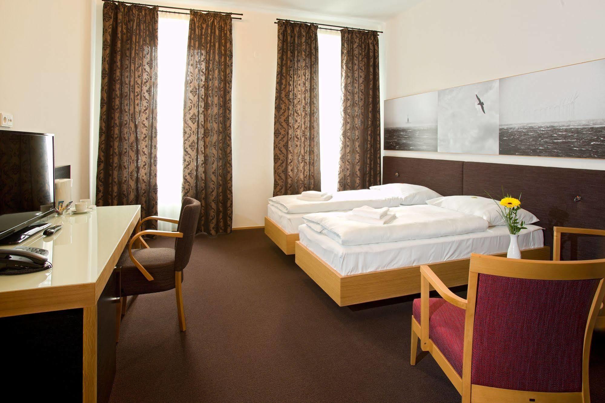 Hotel Purkmistr Кромержиж Экстерьер фото